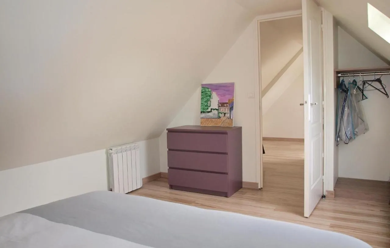 2 Bedroom Awesome Home In Mantallot